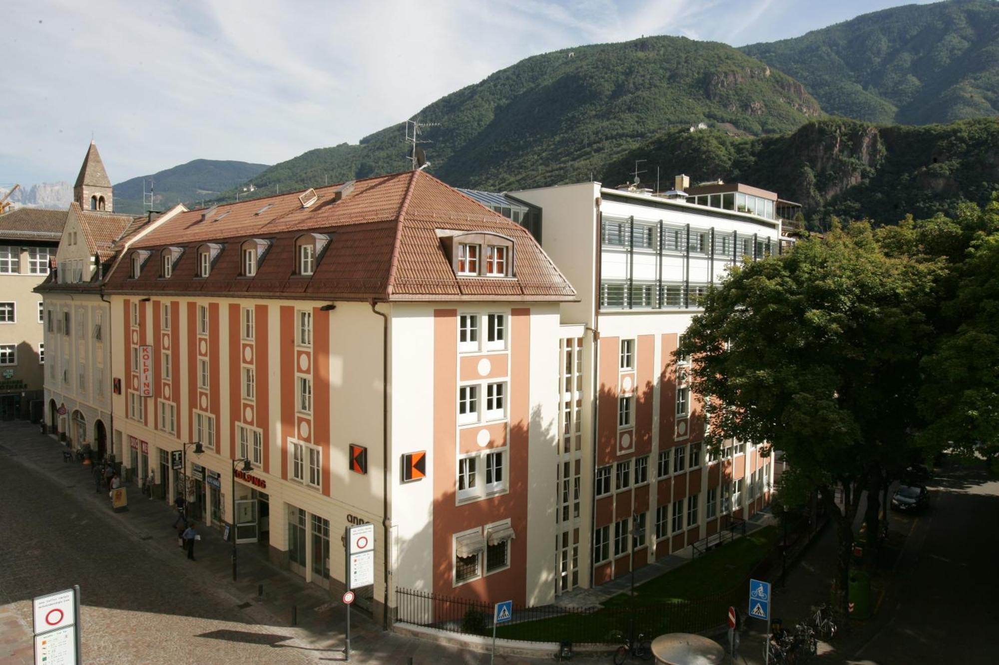 Kolpinghaus Bolzano Ξενοδοχείο Εξωτερικό φωτογραφία